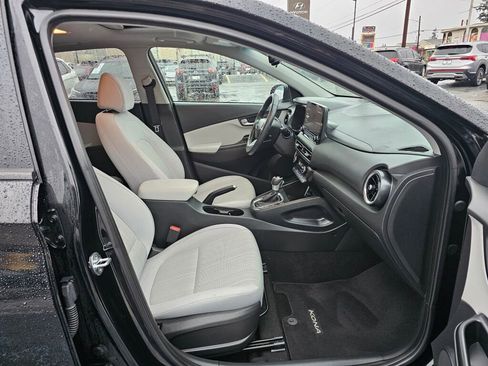 Used 2023 Hyundai Kona SEL w/ Convenience Package image 11