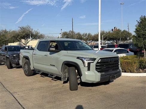 Used 2024 Toyota Tundra SR5 image 3