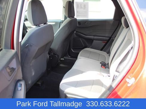 Used 2022 Ford Escape SE w/ Cold Weather Package FWD image 24