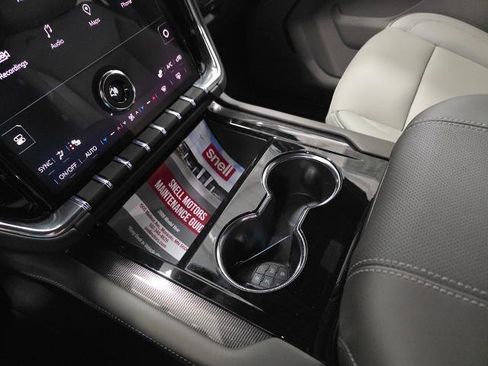 New 2026 GMC Yukon Elevation image 24