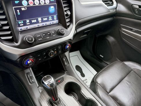 Used 2017 GMC Acadia SLT image 14