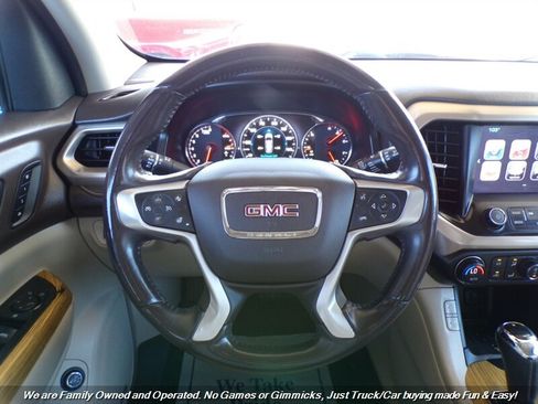 Used 2018 GMC Acadia Denali w/ Technology Package FWD image 15