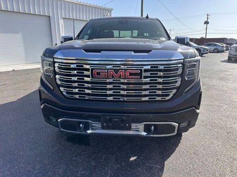 Used 2023 GMC Sierra 1500 Denali w/ Denali Reserve Package AWD/4WD image 9