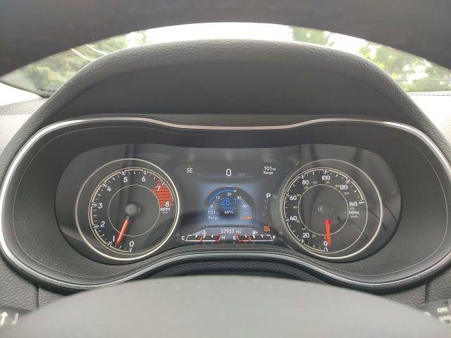 Used 2020 Jeep Cherokee Limited AWD/4WD image 7