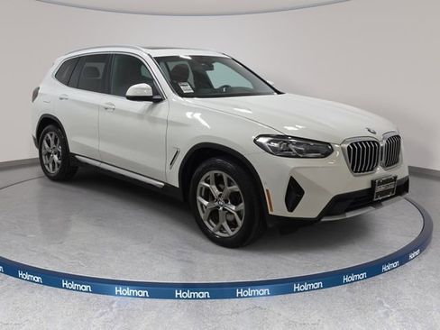 Certified 2024 BMW X3 xDrive30i w/ Premium Package AWD/4WD image 3