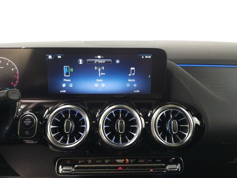 Certified 2026 Mercedes-Benz GLA 250 4MATIC image 16