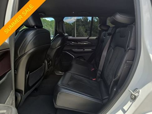 Certified 2022 Jeep Grand Cherokee Altitude AWD/4WD image 13