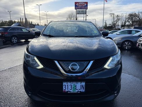 Used 2018 Nissan Rogue Sport S w/ S Appearance Package image 13