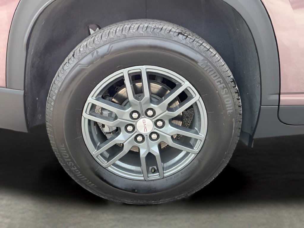 Used 2025 GMC Acadia Elevation FWD image 19