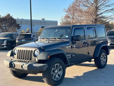 Used 2018 Jeep Wrangler Unlimited Sport S image 5