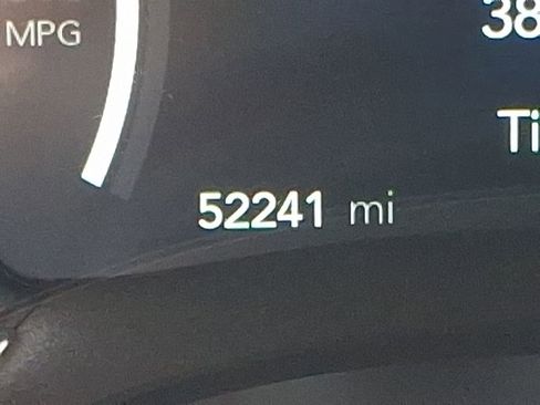 Used 2024 Chrysler Pacifica Limited FWD image 21
