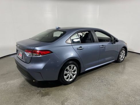 Used 2024 Toyota Corolla LE FWD image 3