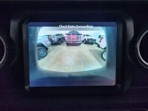 Used 2021 Jeep Wrangler Unlimited Rubicon 4xe w/ Cold Weather Group AWD/4WD image 24