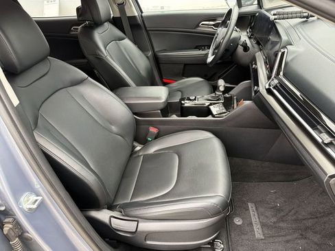 Used 2023 Kia Sportage EX image 26
