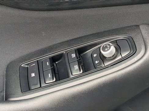 Used 2020 Subaru Outback Premium image 11