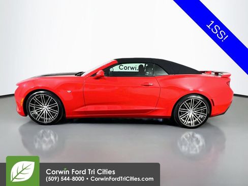 Used 2017 Chevrolet Camaro SS RWD image 6