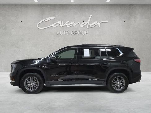 Used 2025 GMC Acadia Elevation image 13
