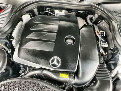 Used 2022 Mercedes-Benz GLC 300 image 10