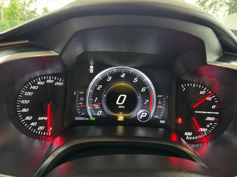 Used 2019 Chevrolet Corvette Stingray Coupe w/ 1LT RWD image 14