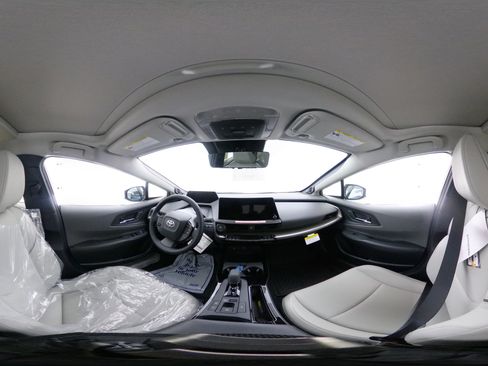 New 2026 Toyota Prius Limited FWD image 33