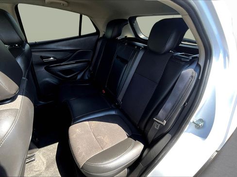 Used 2020 Buick Encore Preferred w/ Safety Package image 25