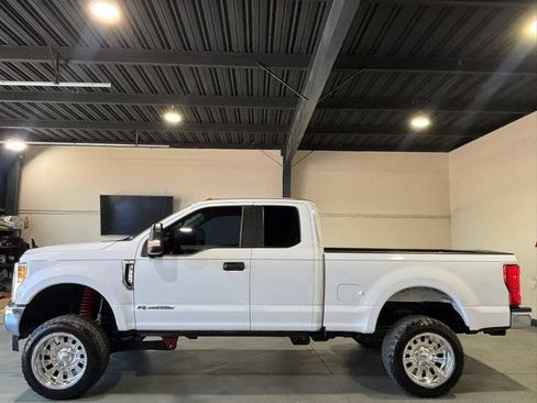 Used 2019 Ford F350 XL w/ XL Value Package AWD/4WD image 5