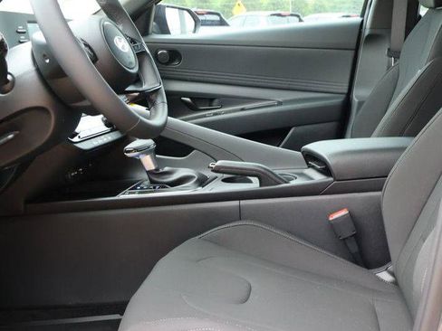 New 2026 Hyundai Elantra Sport FWD image 24