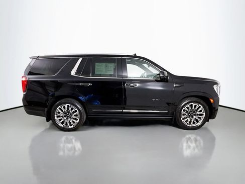 Used 2023 GMC Yukon Denali Ultimate w/ LPO, Floor Liner Package AWD/4WD image 9
