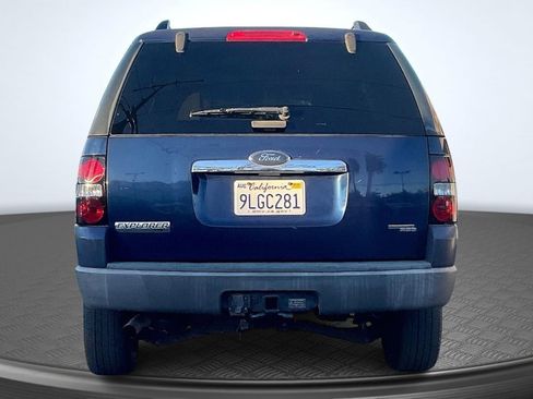 Used 2006 Ford Explorer XLT image 4