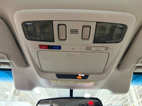 Used 2016 Subaru Outback 2.5i Limited image 50