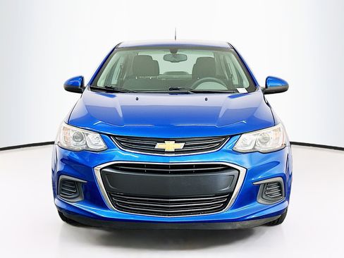 Used 2018 Chevrolet Sonic LT image 2