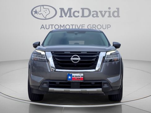 Used 2023 Nissan Pathfinder SL AWD/4WD image 8