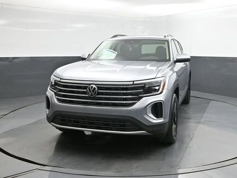New 2026 Volkswagen Atlas SE FWD image 30