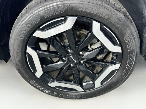 Used 2025 Kia Telluride S FWD image 11