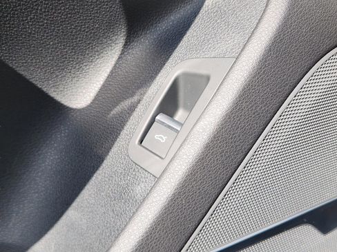 Used 2018 Audi Q7 3.0T Premium Plus image 33