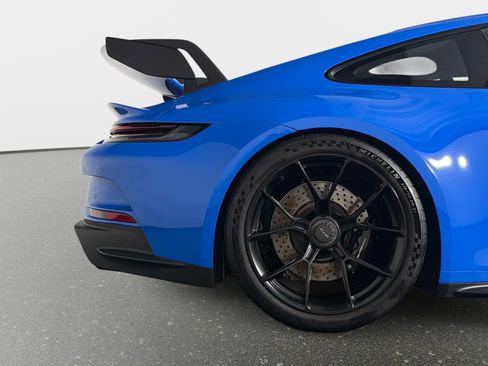 Used 2022 Porsche 911 GT3 RWD image 21