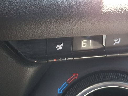 Used 2022 Chevrolet Blazer LT AWD/4WD image 25