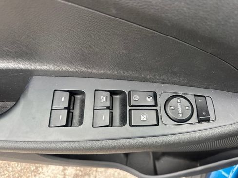 Used 2019 Hyundai Tucson Value FWD image 12