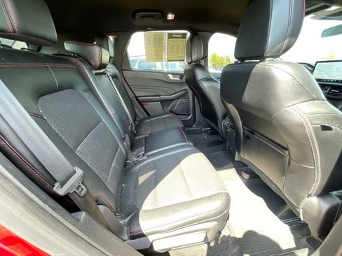 Used 2024 Ford Escape ST-Line w/ Tech Pack #1 AWD/4WD image 23