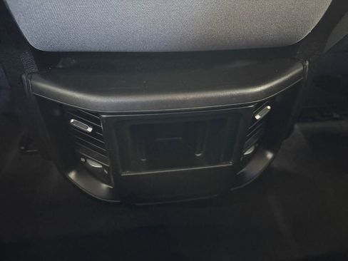 Used 2019 RAM 1500 Big Horn AWD/4WD image 38