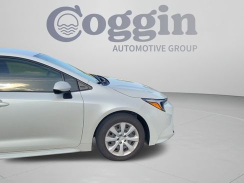 Used 2023 Toyota Corolla LE FWD image 13