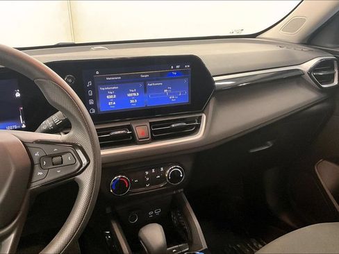 Used 2024 Chevrolet TrailBlazer LS w/ LS Convenience Package FWD image 5