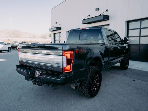 Used 2014 Ford F350 Platinum w/ Platinum Package image 10