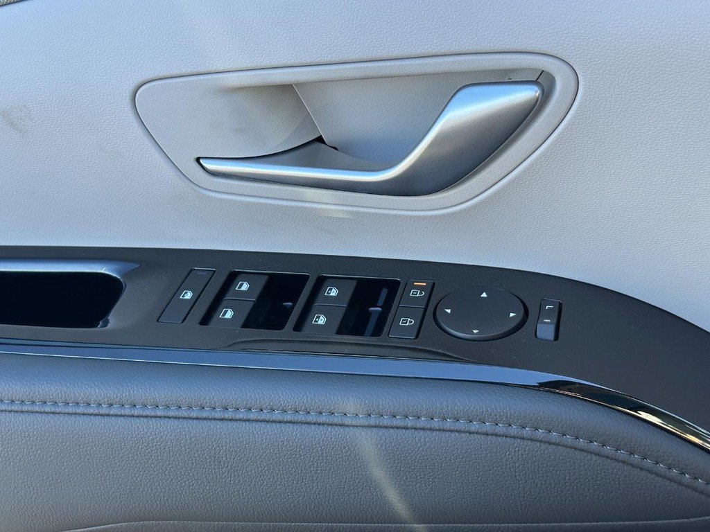 New 2026 Hyundai Tucson Limited AWD/4WD image 17