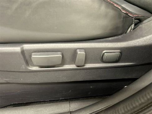 Used 2020 Mitsubishi Outlander LE image 10