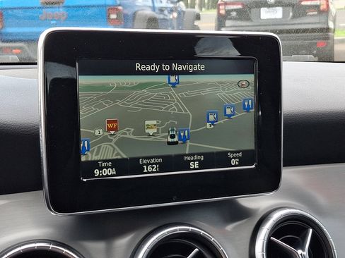 Used 2016 Mercedes-Benz CLA 250 image 16