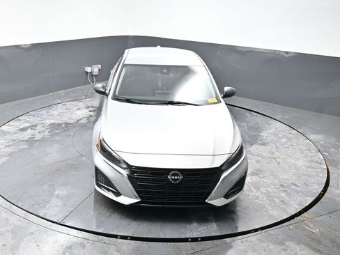 Used 2024 Nissan Altima 2.5 SV image 42