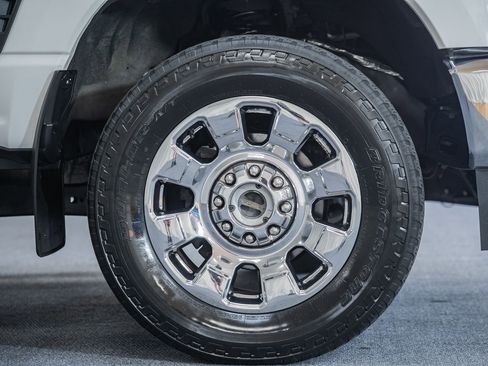 Used 2023 Ford F250 Lariat w/ Lariat Ultimate Package AWD/4WD image 19