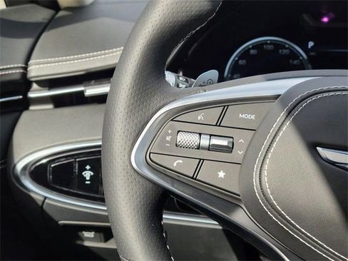 Used 2025 Genesis Electrified GV70 Advanced w/ Prestige Package image 29