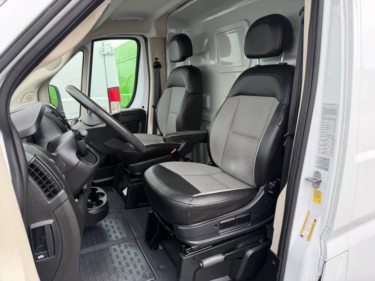 Used 2021 RAM ProMaster 2500 FWD image 10